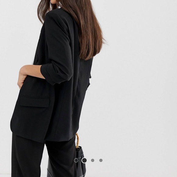 Blazer - Picture 4 of 6